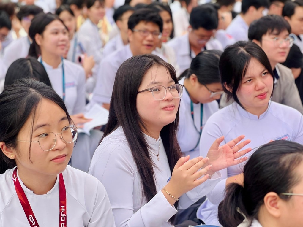 Ồ ạt mở ngành học mới: Trường kinh tế dạy công nghệ, công nghệ dạy y - 1