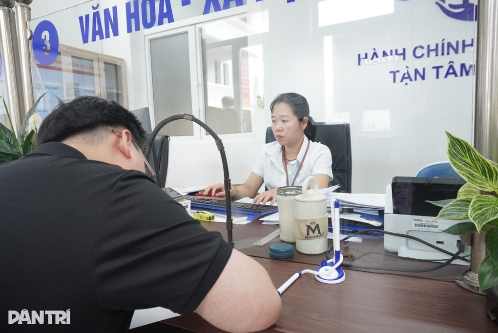 Bộ Nội vụ hướng dẫn cách xếp lương mới với công chức - 1