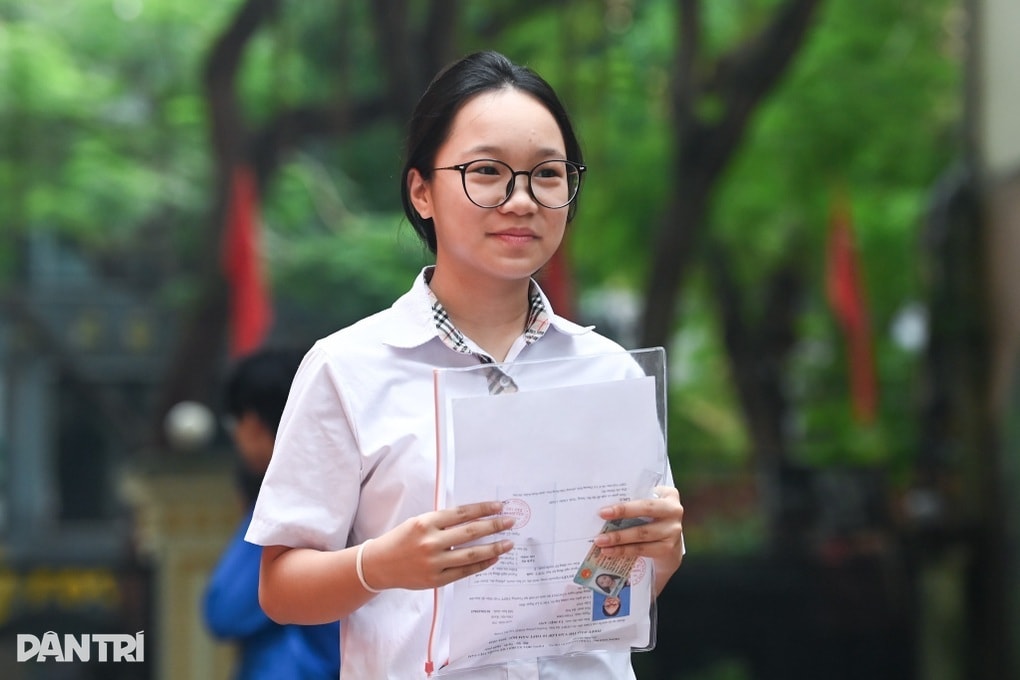Chờ môn thi thứ 3 vào lớp 10, học sinh chọn học nhầm còn hơn bỏ sót - 2