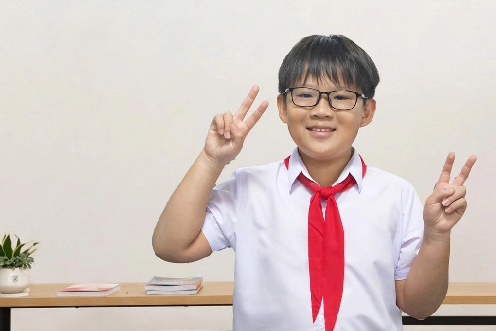 Cậu bé lớp 5 đạt 8.0 IELTS: “Con không vui lắm vì thấy đề dễ - 1
