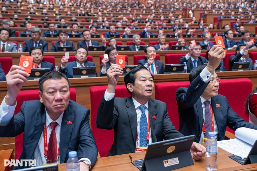 Đại hội XIV của Đảng bầu Đoàn Chủ tịch gồm 16 Ủy viên Bộ Chính trị - 2