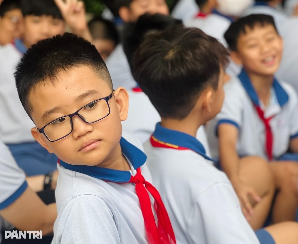 Dùng AI giám sát học sinh để đẩy lùi bạo lực học đường - 1