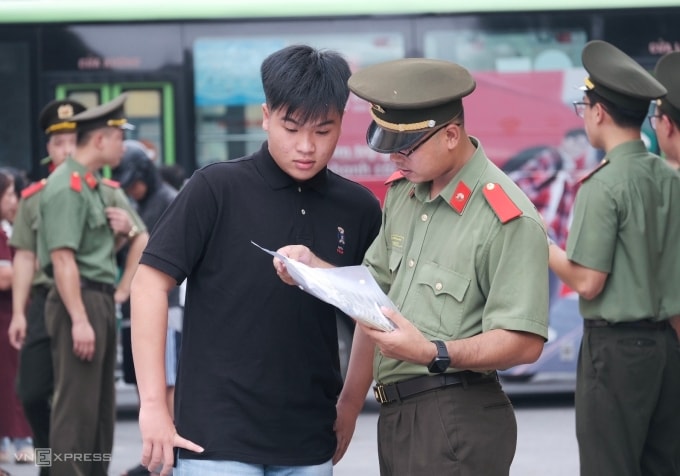 Thí sinh thi đánh giá năng lực tại Học viện An ninh nhân dân hồi tháng 7/2025. Ảnh: Dương Tâm