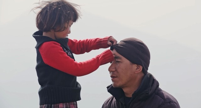 Trường học nên là nơi giúp trẻ biết cách sống và đối diện với cuộc đời- Ảnh 2.