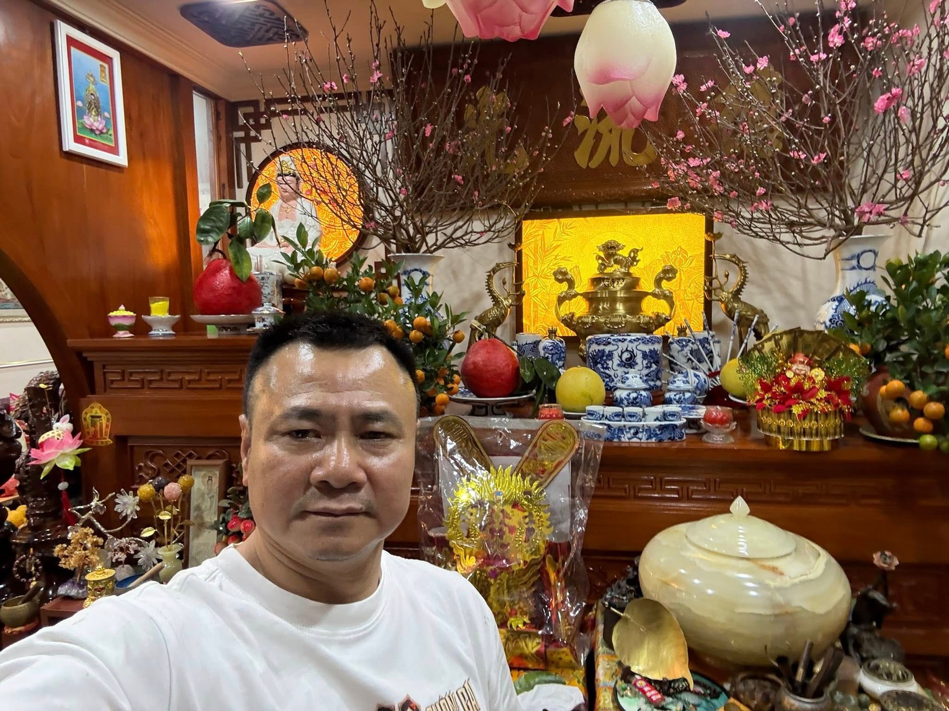 Điều đắt giá nhất trong nhà riêng của NSND Tự Long - Phó Giám đốc Nhà hát chèo Quân đội cận Tết- Ảnh 7.