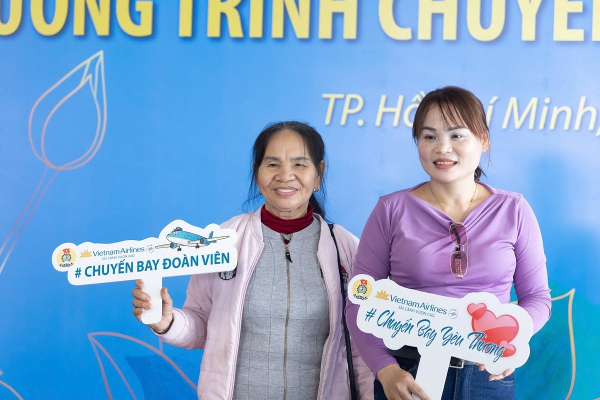 “Chuyến bay Công đoàn - Xuân 2026” đưa hơn 550 đoàn viên, người lao động về quê đón Tết