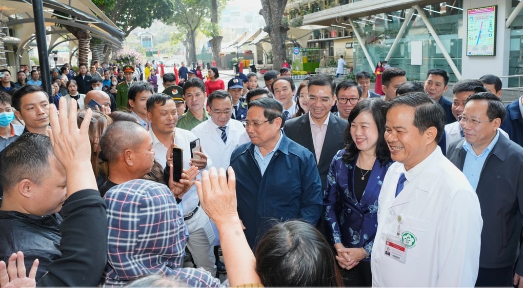 Thủ tướng: Bệnh viện tuyến cuối là niềm hy vọng lớn nhất của người bệnh - 1