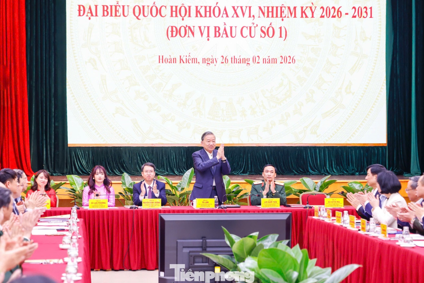 Tổng Bí thư: Không phải chỗ nào có đất là lại xây nhà, dân không còn chỗ đi lại, vui chơi - Ảnh 2.