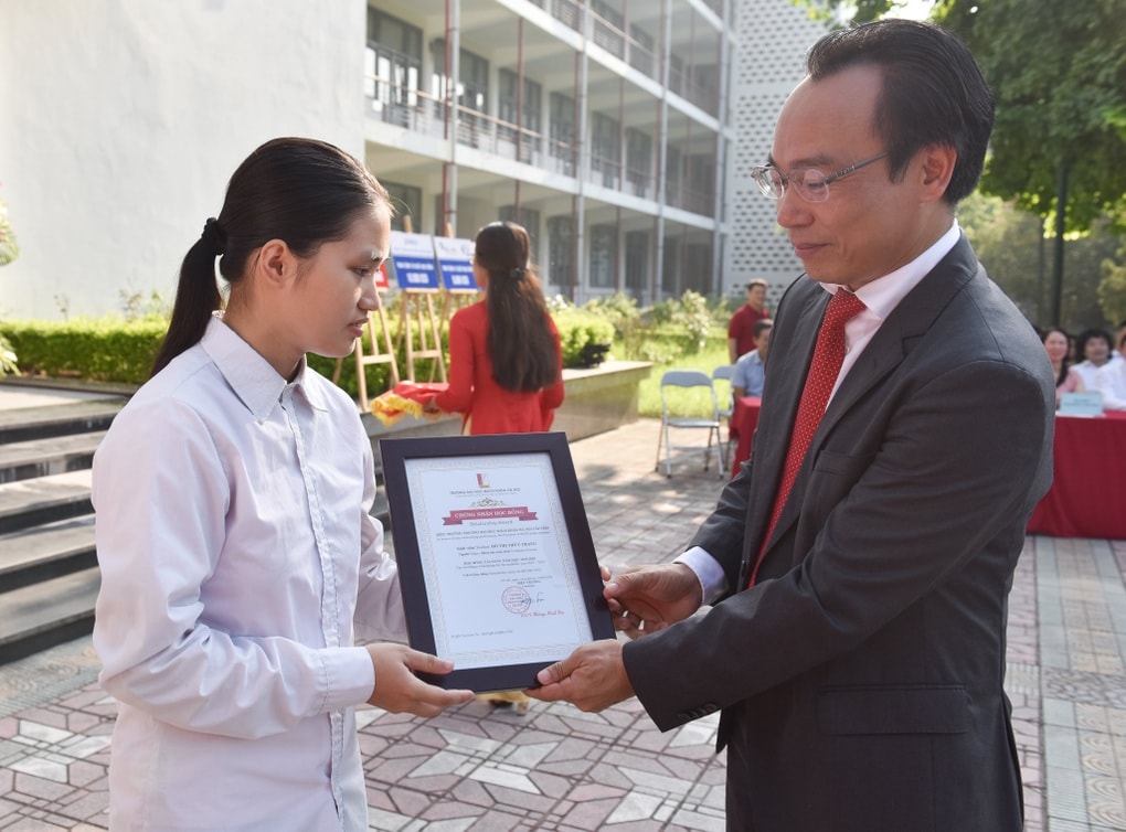 Dấu ấn của quyền Bộ trưởng Bộ GDĐT trước khi đảm nhận ghế nóng - 1