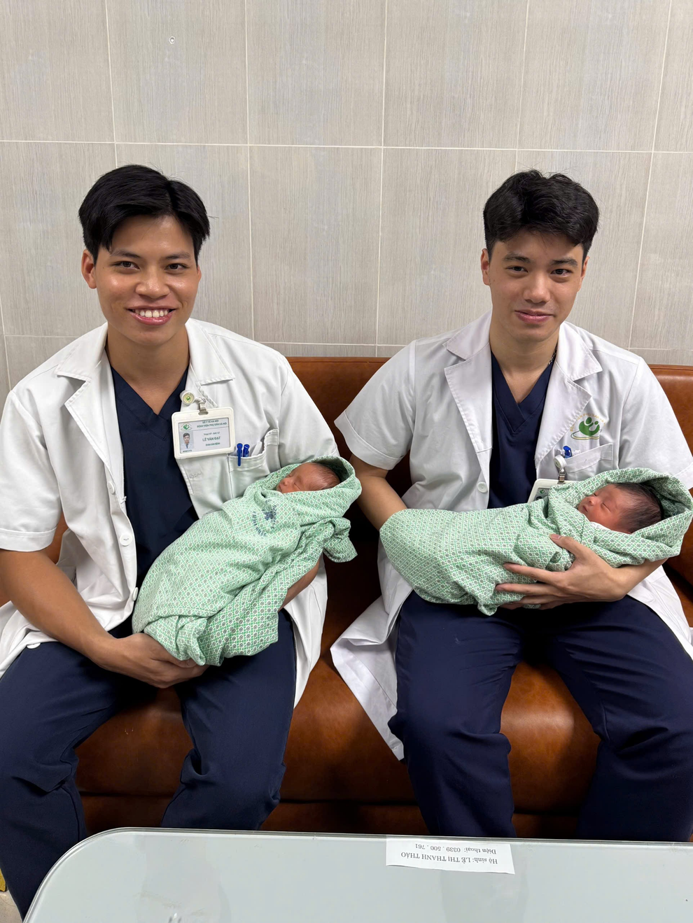 Bác sĩ nội trú khoe sấp bằng cấp gây “bão” mạng, tiết lộ khoản vay nợ 6 năm - 3