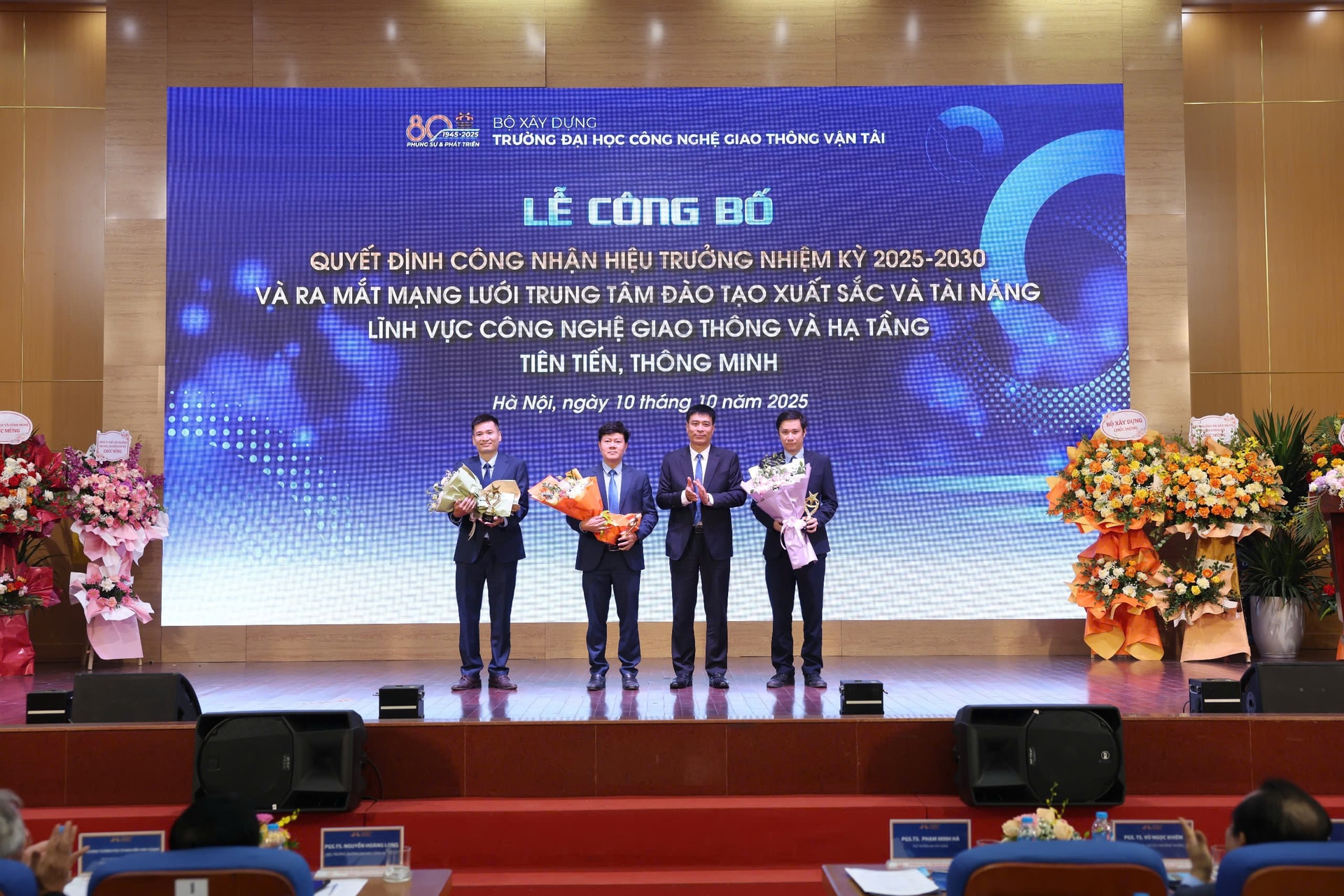 Người thầy lặng lẽ gieo hạt tri thức và lan tỏa giá trị khoa học Việt Nam- Ảnh 2.