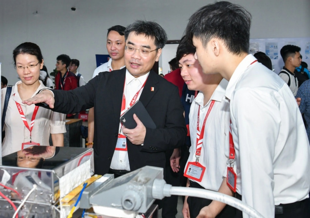 Bách khoa Hà Nội miễn học phí cho tất cả nghiên cứu sinh, mức 80-100 triệu - 2