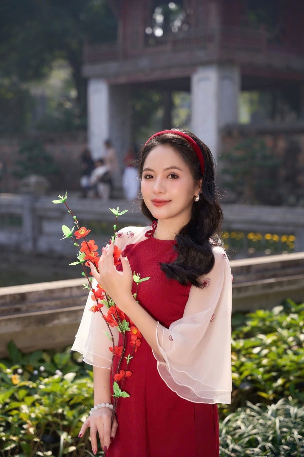 Được 9 điểm nhưng thầy phê chữ “dốt”, nữ sinh quyết tâm trở thành bác sĩ - 3