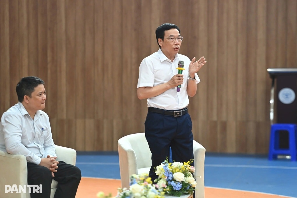 Hiệu trưởng chuyên Sư phạm: Con ôn thi chuyên, cha mẹ nên đi nhẹ, nói khẽ - 2