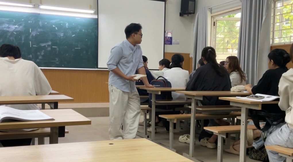 Chia sẻ thú vị của nam sinh biết 4 thứ tiếng, học năm 2 đã làm trợ giảng - 1