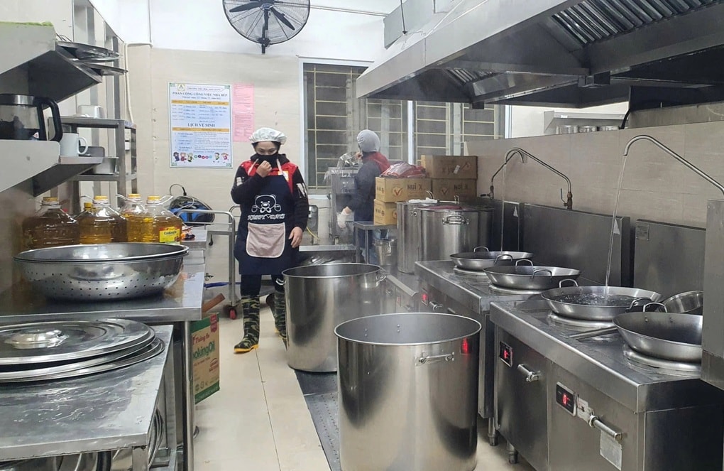 Lan truyền danh sách trường học nghi tiêu thụ lợn bệnh, phụ huynh như lửa đốt - 2