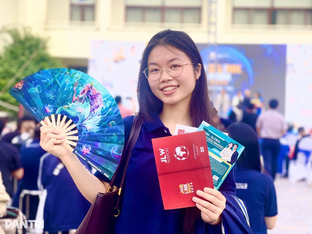 Vừa tốt nghiệp, có sinh viên thu nhập hàng trăm triệu đồng - 1