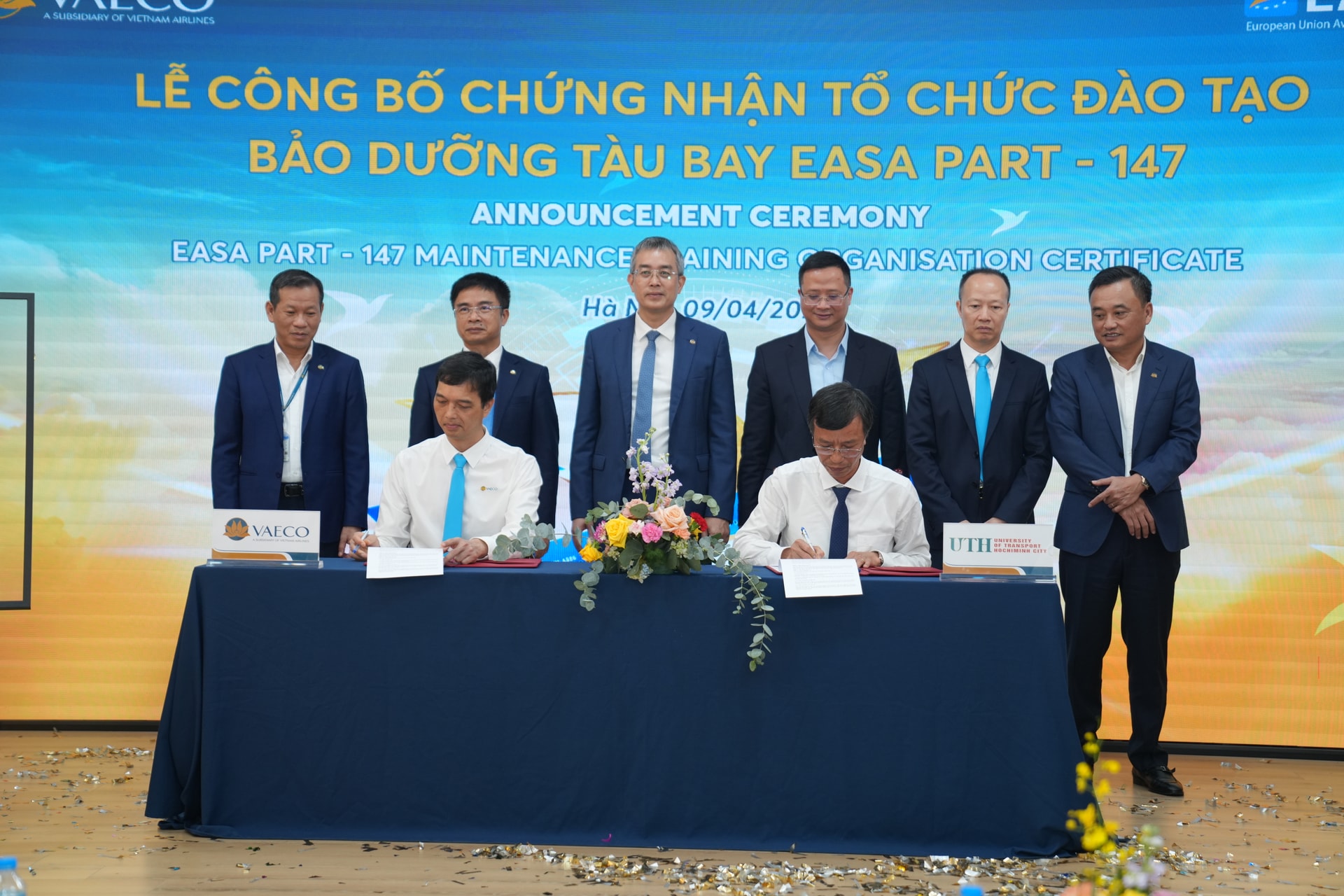 5.-vaeco-ky-ket-cac-thoa-thuan-hop-tac-dao-tao-voi-truong-dai-hoc-giao-thong-van-tai-tp.hcm-uth-.jpg