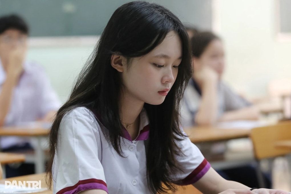 Ôn thi nước rút môn vật lý: Thử nhiều khung giờ để tìm ra giờ học hiệu quả - 1