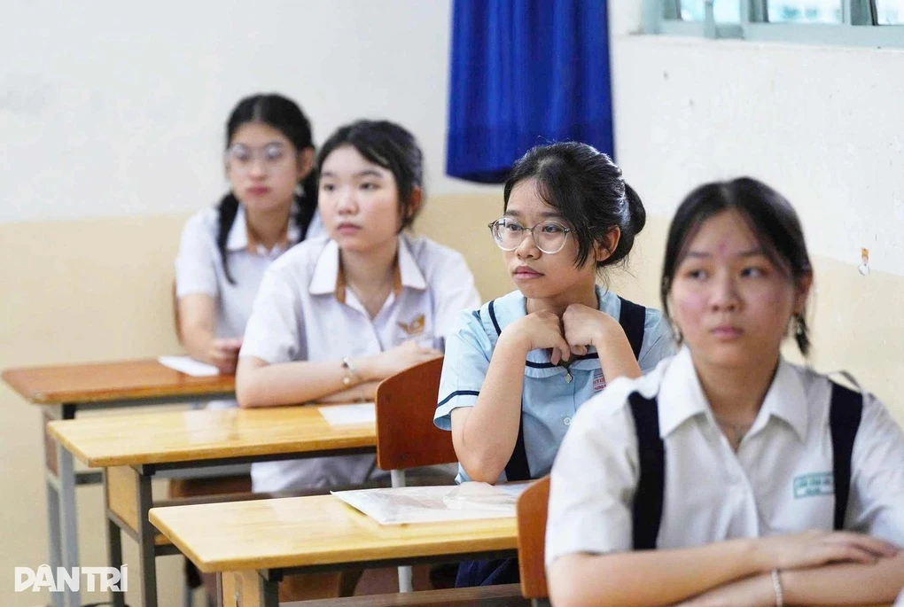 Học sinh giỏi chọn trường chọi thấp, có nên đổi nguyện vọng lớp 10? - 1