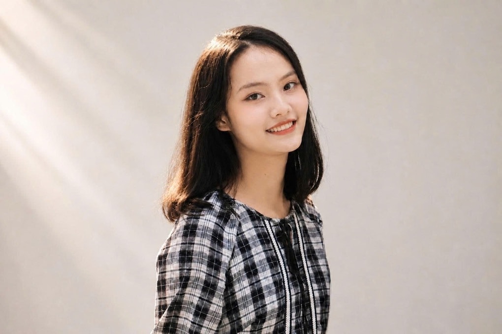 Cô giáo trẻ nhất trường chuyên sở hữu bảng điểm đại học gần tuyệt đối - 2