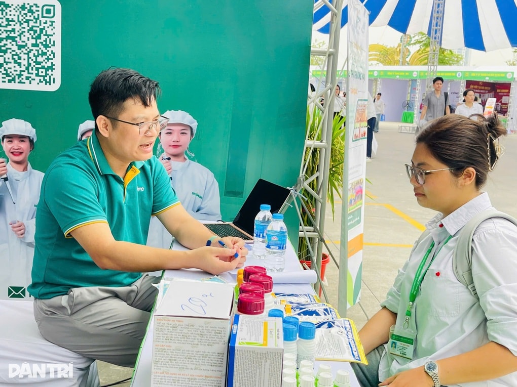 Học làm nông dân số, lương có thể tới 60 triệu đồng/tháng - 3