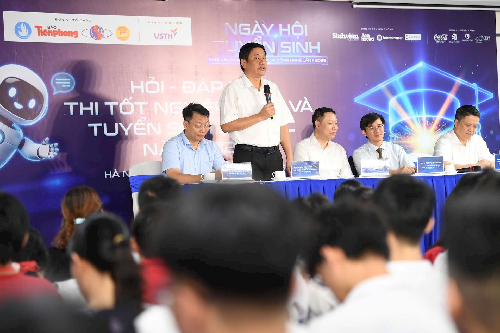 1705-ngay-hoi-ts-khcn4.jpg