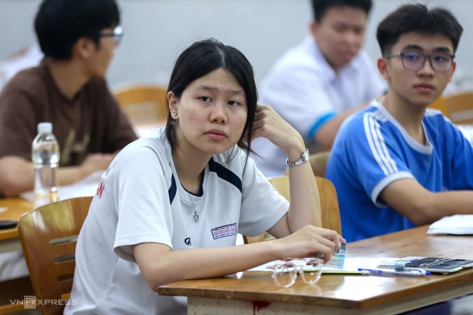 Thí sinh thi đánh giá năng lực Đại học Quốc gia TP HCM hồi tháng 4. Ảnh: Quỳnh Trần