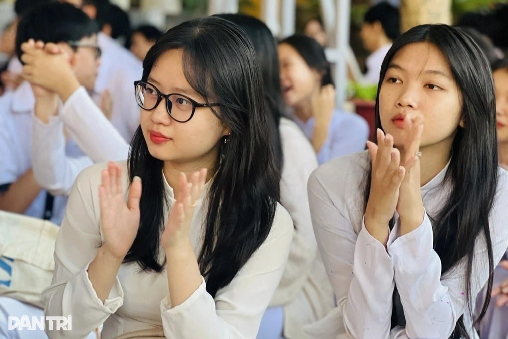 Mẹo phân biệt thành ngữ với tục ngữ trong đề thi môn ngữ văn - 1