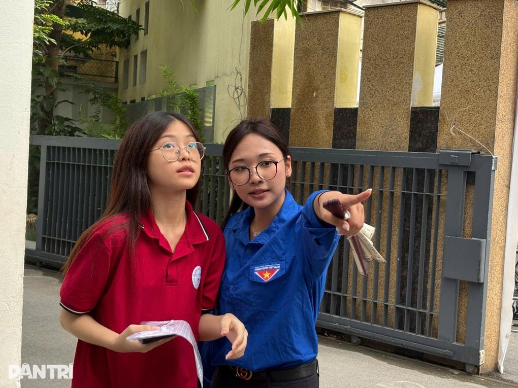 Hai thí sinh thi lớp 10 ở Hà Nội đến nhầm điểm thi - 2