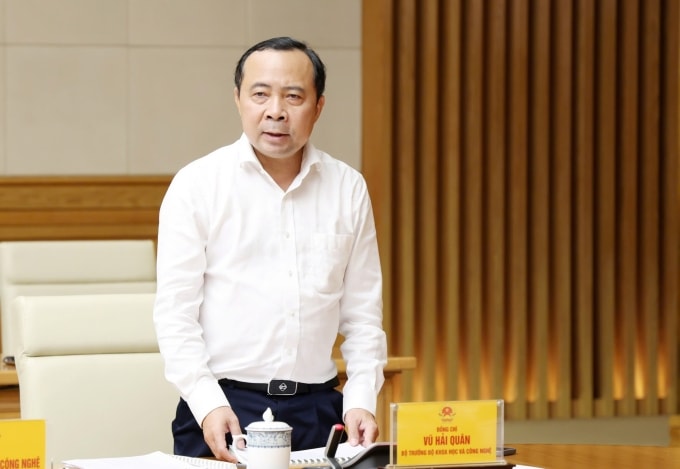 Bộ trưởng Bộ Khoa học và Công nghệ Vũ Hải Quân phát biểu tại hội nghị sơ kết đợt cao điểm đấu tranh, ngăn chặn, xử lý hành vi xâm phạm quyền sở hữu trí tuệ, sáng 2/6. Ảnh: Gia Huy
