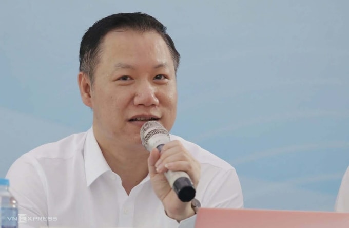 GS. TS Nguyễn Tiến Thảo trong một hoạt động tư vấn tuyển sinh. Ảnh: Thanh Hằng
