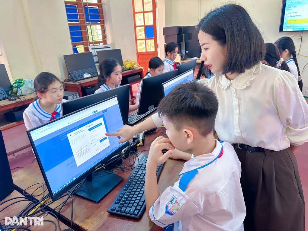 Nữ giáo viên trẻ tận tuỵ nơi vùng cao - 2