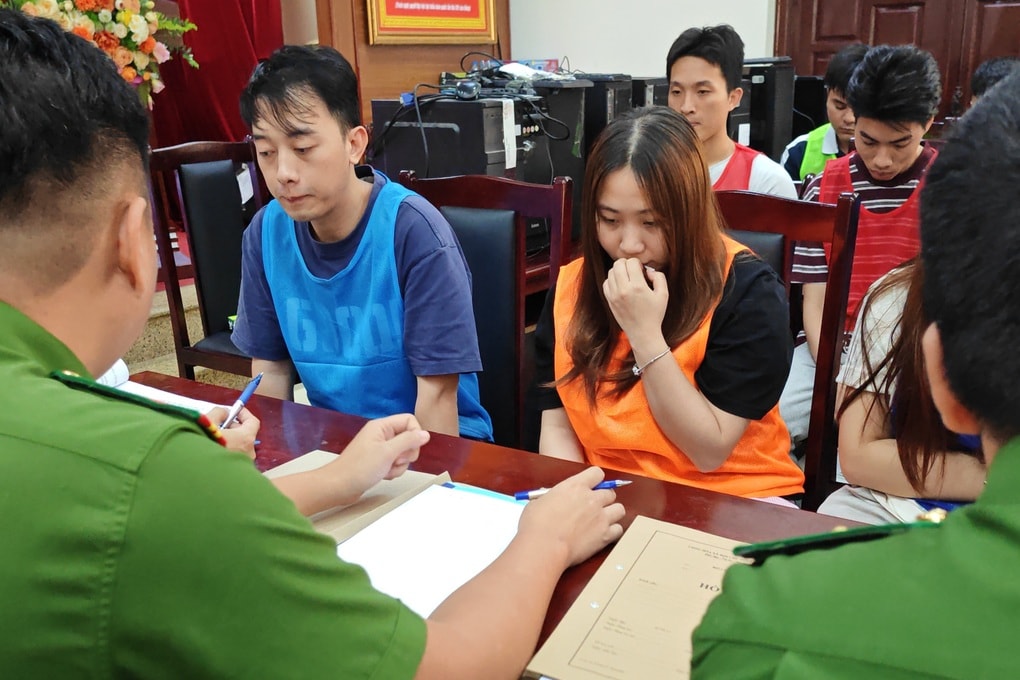 Bên trong “mê hồn trận” bán kỳ nghỉ lừa người già - 2