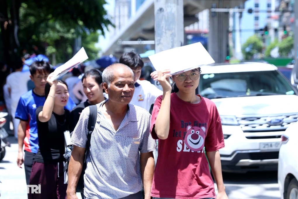 Thi đánh giá của Bộ Công an: Thí sinh than toán khó, tiếng Anh dễ thở - 4
