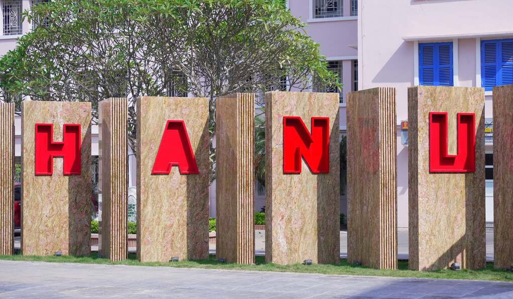Một góc trong khuôn viên trường Đại học Hà Nội. Ảnh: Fanpage trường