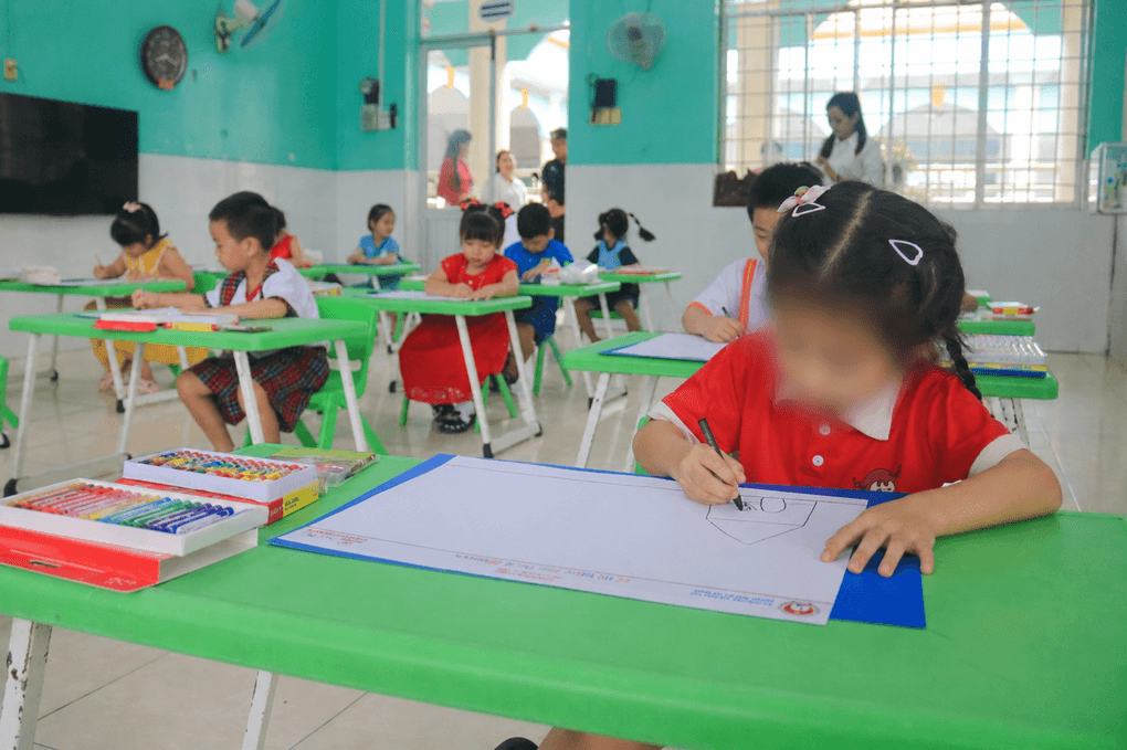 Dạy trước chương trình lớp 1 cho trẻ mầm non có thể bị phạt 20 triệu đồng - 1