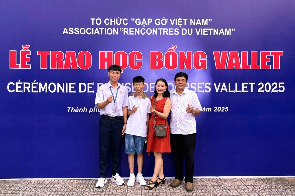 Thủ khoa Đồng Tháp chỉ mất 30 phút để đạt điểm tuyệt đối thi lớp 10 chuyên - 2