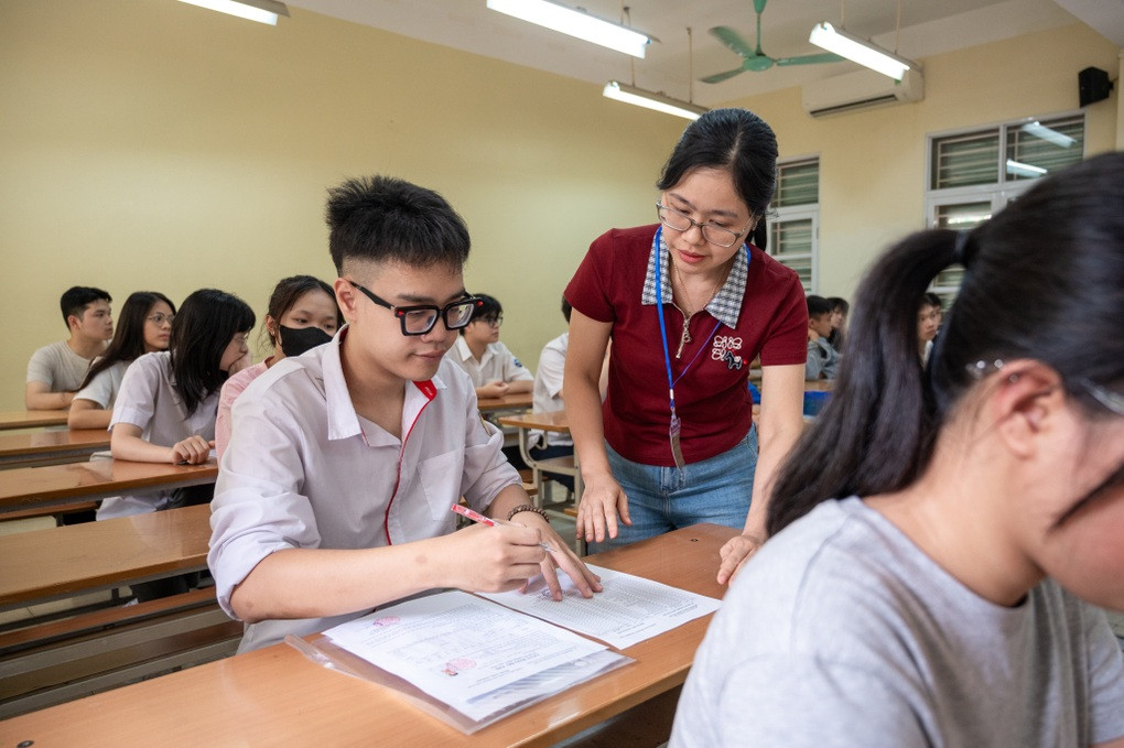 Lộ diện thủ khoa khối A00 với 30 điểm tuyệt đối - 1