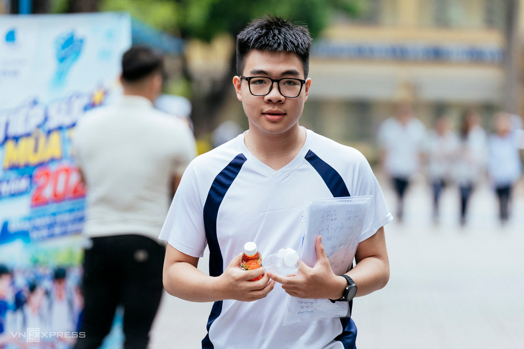 Thí sinh thi tốt nghiệp THPT 2026 ở Hà Nội. Ảnh: Tùng Đinh