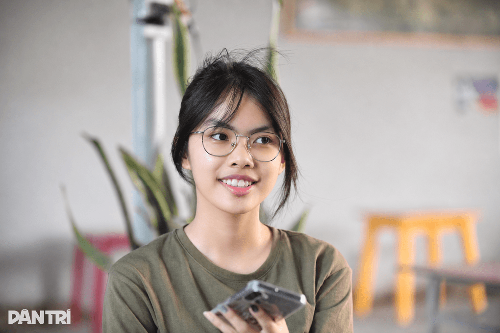 Nữ thủ khoa đạt 9,5 điểm văn chia sẻ về Steve Jobs Việt Nam - 1
