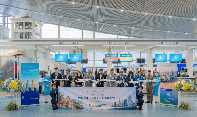 Vietnam Airlines chính thức khai trương đường bay TP.HCM - Phuket - Ảnh 1.