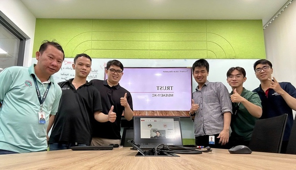 Nam sinh được công ty vi mạch Mỹ tuyển làm kỹ sư dù chưa ra trường - 2