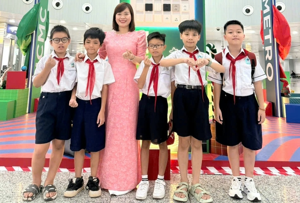 Cô giáo kể chuyện người cha thương binh, nhắn gửi giá trị của hòa bình - 3