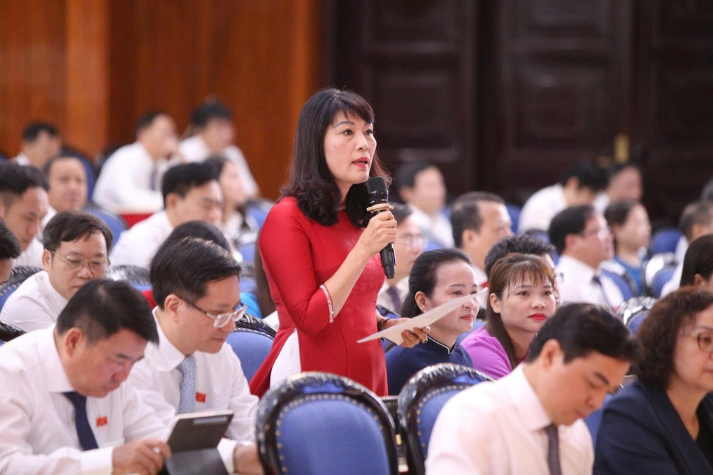 Đại biểu chất vấn, Giám đốc Sở GDĐT giải trình điểm nghẽn cần tháo gỡ - 1