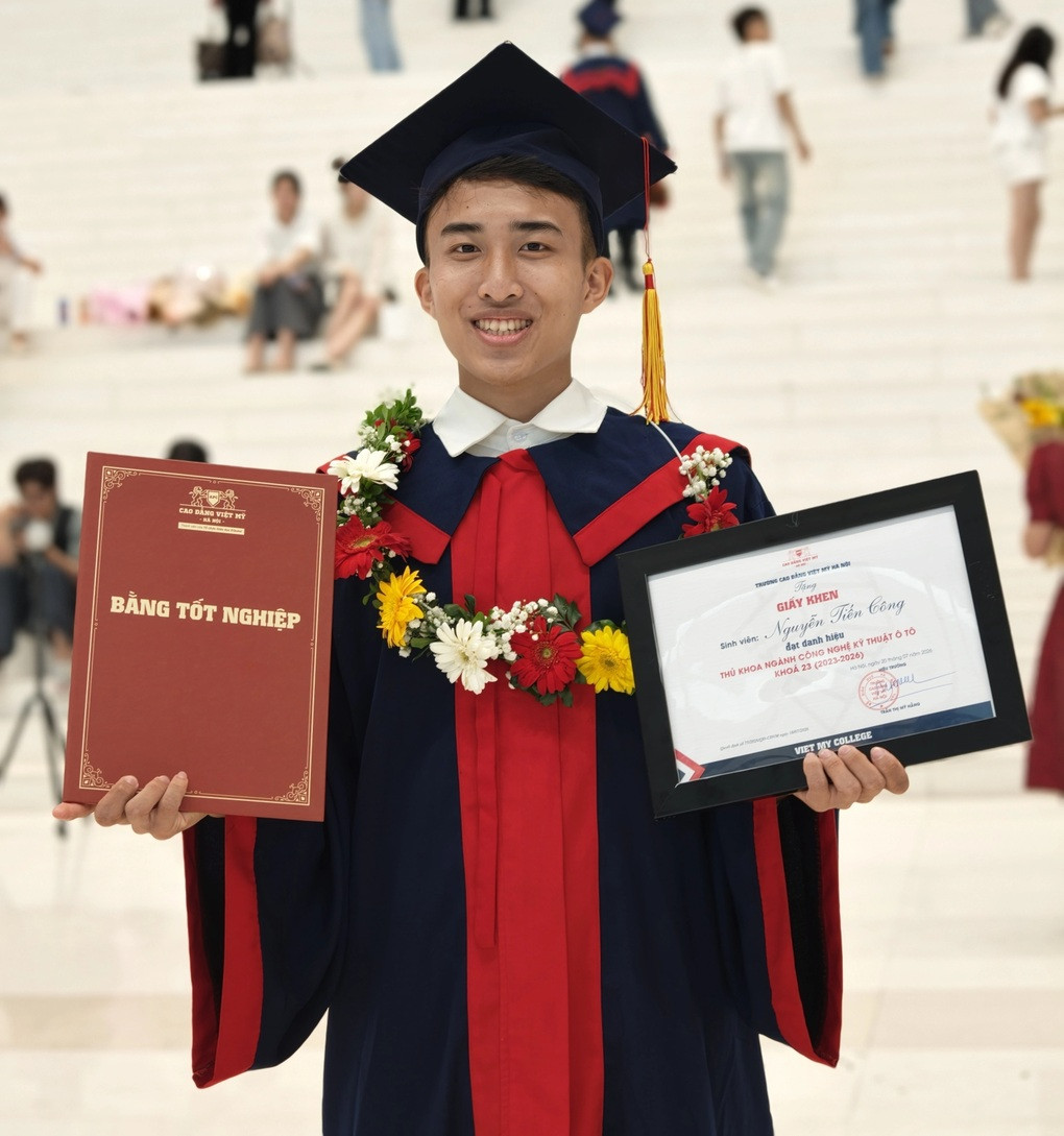 Nữ thủ khoa ngành thiết kế đồ hoạ: AI không phải là “đối thủ” - 2