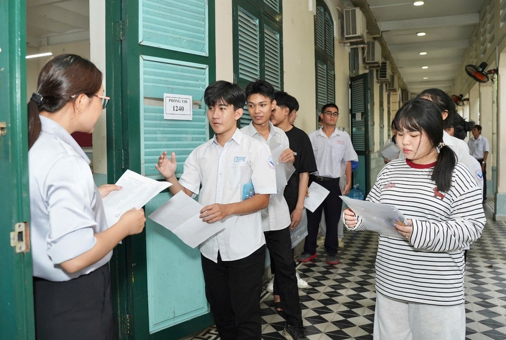 Đổi mới thi tốt nghiệp THPT: Chuyên gia nêu những điều kiện tiên quyết - 1