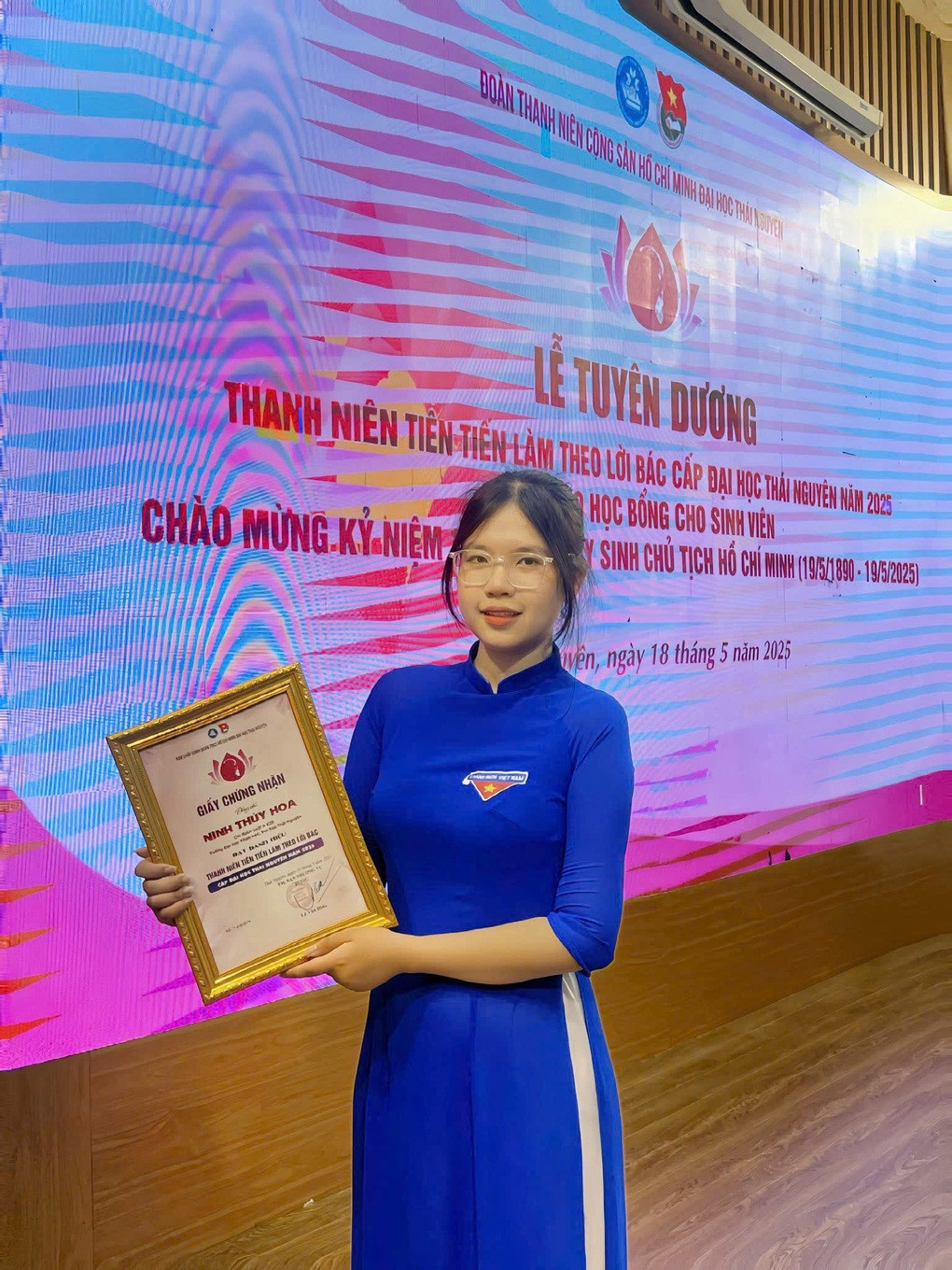 Nữ sinh nhổ lạc, cấy thuê tốt nghiệp thủ khoa với điểm gần tuyệt đối - 3