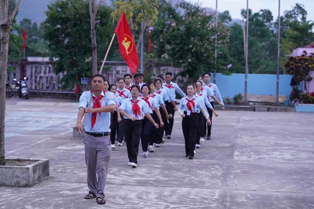 Hội Đồng đội Trung ương: Nghi thức kiểu cà thọt là biến tấu sai chuẩn mực - 4