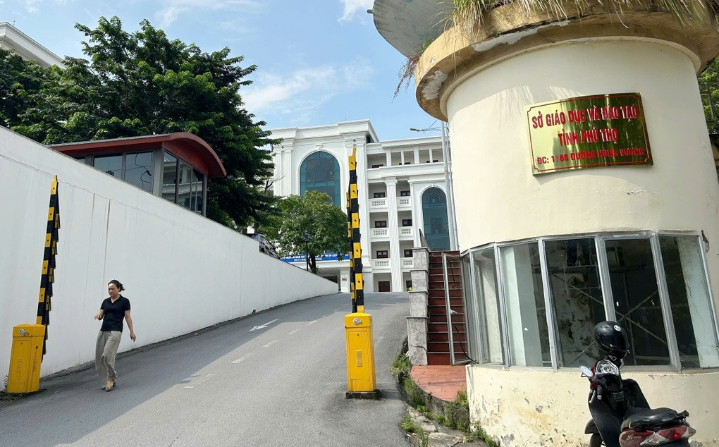 Nhận điều chuyển đi dạy xa nhà 100km, nữ giáo viên lo mẹ già không ai chăm - 3